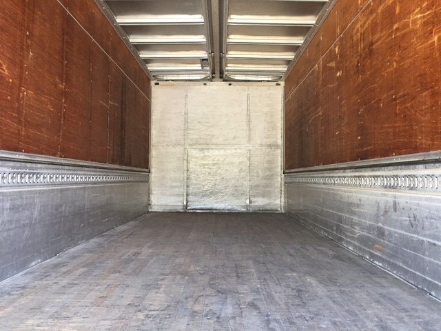 三菱ふそうファイターアルミウイング中型（4t）[写真12]