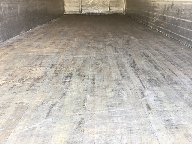 三菱ふそうファイターアルミウイング中型（4t）[写真14]