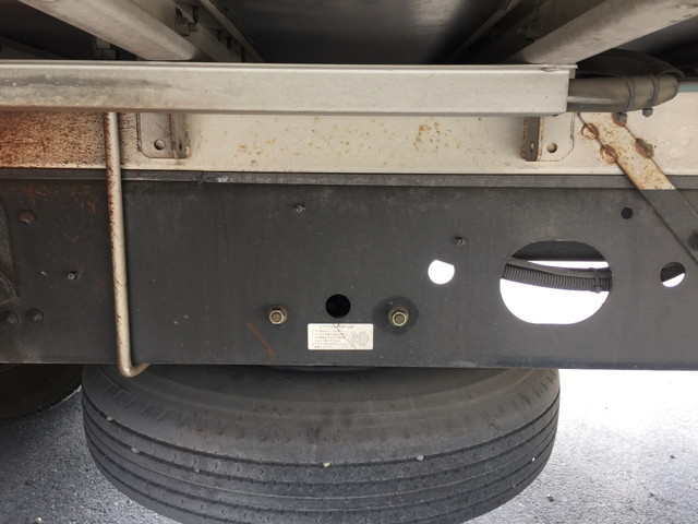 三菱ふそうファイターアルミウイング中型（4t）[写真23]