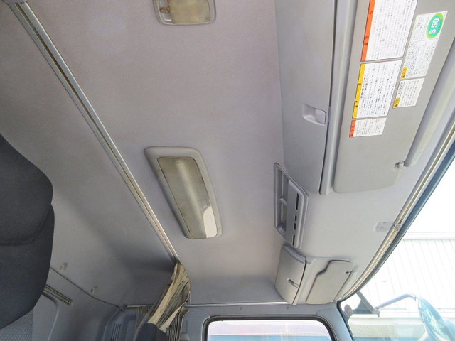 日野プロフィアアルミウイング大型（10t）[写真17]