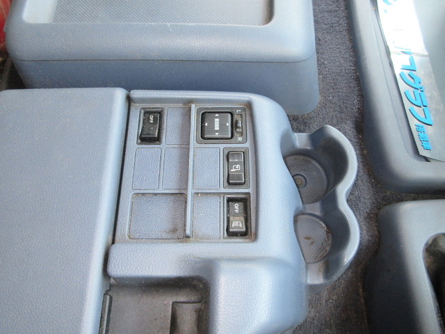 日野プロフィアアルミウイング大型（10t）[写真18]