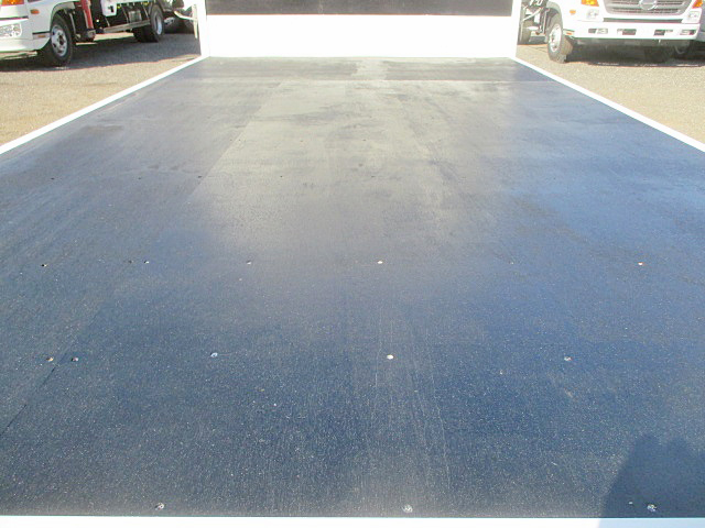 トヨタトヨエース平ボディ小型（2t・3t）[写真13]