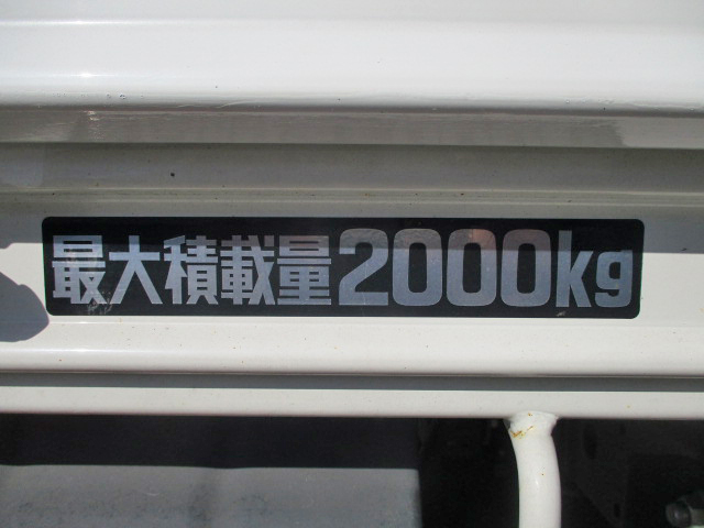 トヨタトヨエース平ボディ小型（2t・3t）[写真14]