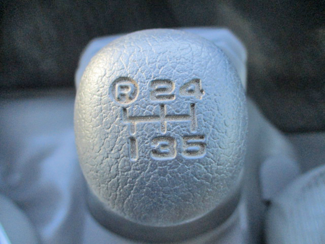 トヨタトヨエース平ボディ小型（2t・3t）[写真25]