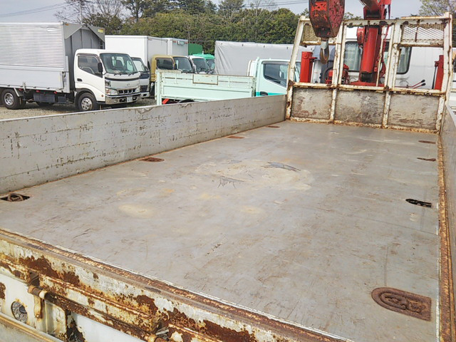 いすゞフォワードセルフクレーン5段中型（4t）[写真13]