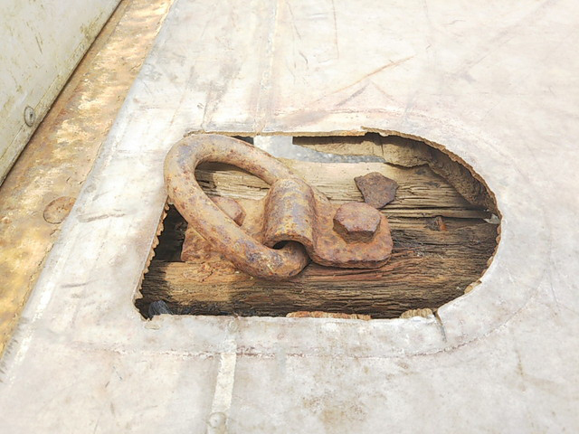 いすゞフォワードセルフクレーン5段中型（4t）[写真16]