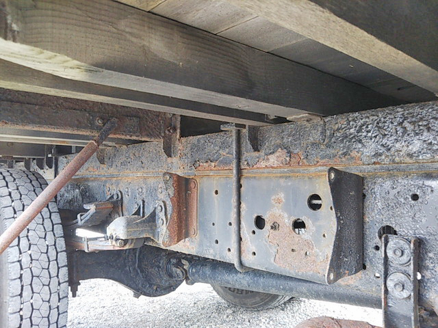 いすゞフォワードセルフクレーン5段中型（4t）[写真24]