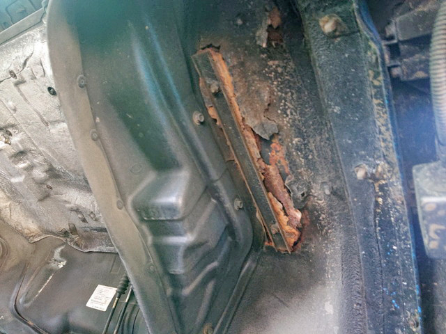 三菱ふそうキャンターレッカー車小型（2t・3t）[写真30]