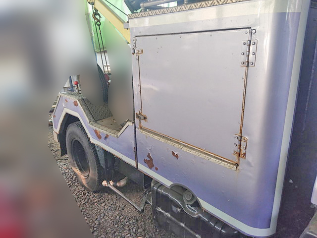 三菱ふそうキャンターレッカー車小型（2t・3t）[写真04]