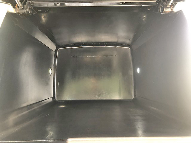 いすゞエルフパッカー車（塵芥車）小型（2t・3t）[写真13]