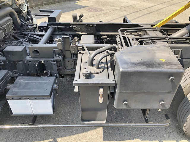 いすゞエルフパッカー車（塵芥車）小型（2t・3t）[写真25]