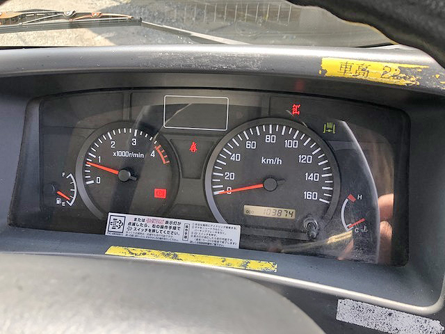 いすゞエルフパッカー車（塵芥車）小型（2t・3t）[写真39]