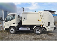 日野デュトロパッカー車（塵芥車）小型（2t・3t）[写真05]