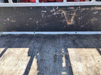 いすゞエルフユニック3段小型（2t・3t）[写真12]