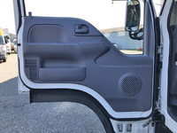 いすゞエルフユニック3段小型（2t・3t）[写真32]