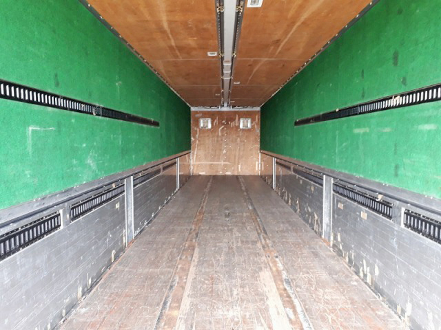 輸送機工業その他の車種ウイングトレーラー大型（10t）[写真05]