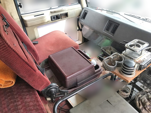 いすゞギガセルフローダー大型（10t）[写真30]