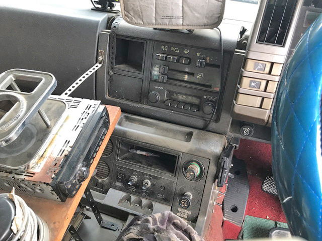 いすゞギガセルフローダー大型（10t）[写真35]