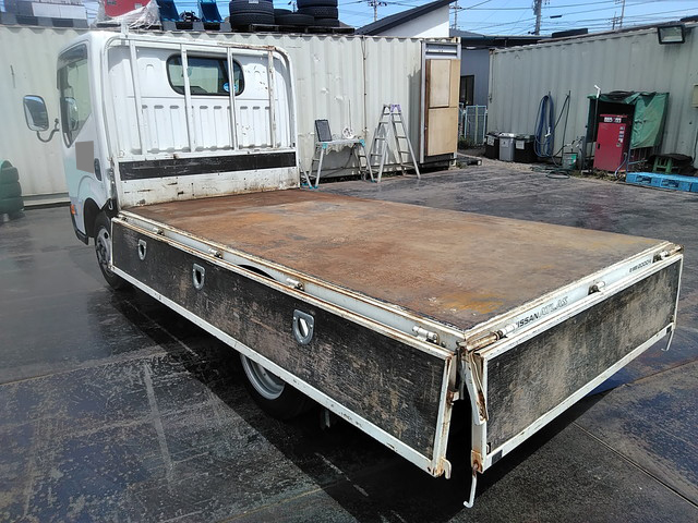 日産アトラス平ボディ小型（2t・3t）[写真12]
