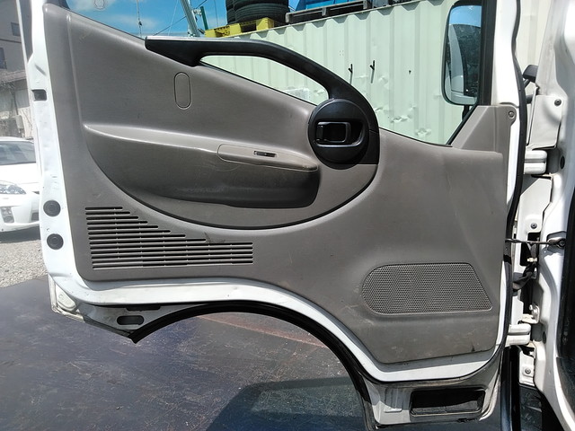 日産アトラス平ボディ小型（2t・3t）[写真26]