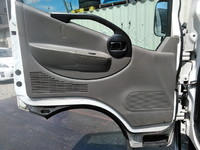 日産アトラス平ボディ小型（2t・3t）[写真26]