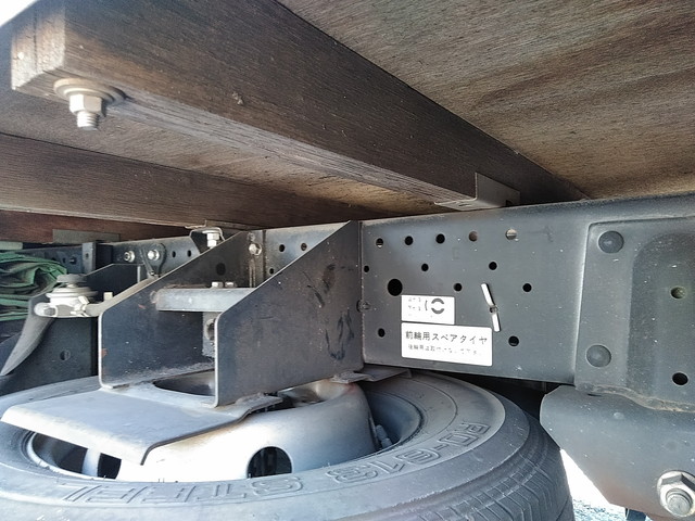 いすゞエルフ平ボディ小型（2t・3t）[写真11]