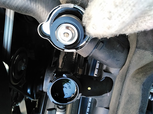 いすゞエルフ平ボディ小型（2t・3t）[写真18]