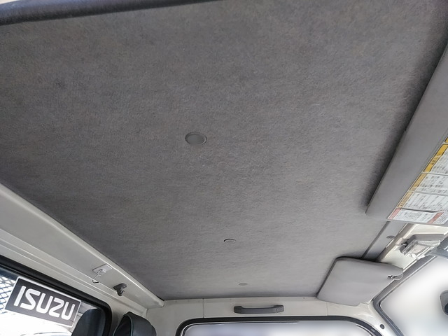 いすゞエルフ平ボディ小型（2t・3t）[写真22]