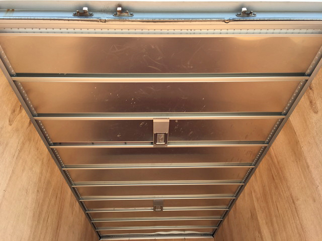 いすゞエルフアルミバン小型（2t・3t）[写真14]