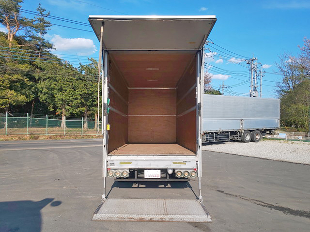 いすゞエルフアルミバン小型（2t・3t）[写真10]