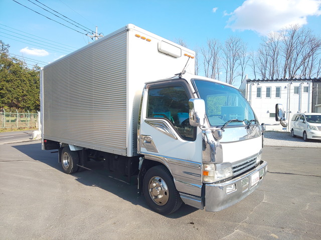 いすゞエルフアルミバン小型（2t・3t）[写真03]