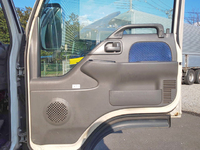 いすゞエルフアルミバン小型（2t・3t）[写真30]