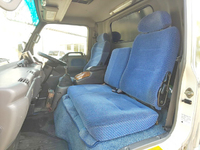 いすゞエルフアルミバン小型（2t・3t）[写真31]