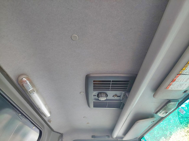 いすゞエルフアルミバン小型（2t・3t）[写真35]