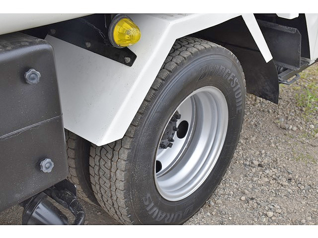 日野デュトロパッカー車（塵芥車）小型（2t・3t）[写真23]