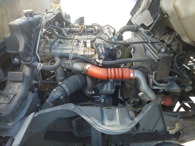 三菱ふそうキャンター平ボディ小型（2t・3t）[写真24]