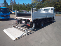 三菱ふそうキャンター平ボディ小型（2t・3t）[写真02]