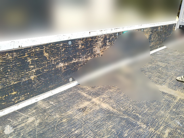 三菱ふそうキャンターガッツ平ボディ小型（2t・3t）[写真11]