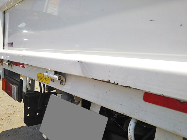 三菱ふそうキャンターガッツ平ボディ小型（2t・3t）[写真17]