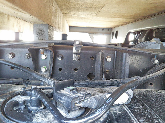 三菱ふそうキャンターガッツ平ボディ小型（2t・3t）[写真21]