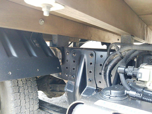 三菱ふそうキャンターガッツ平ボディ小型（2t・3t）[写真24]