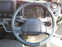 三菱ふそうキャンターガッツ平ボディ小型（2t・3t）[写真36]