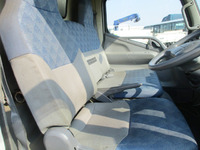 三菱ふそうキャンターアルミバン小型（2t・3t）[写真24]