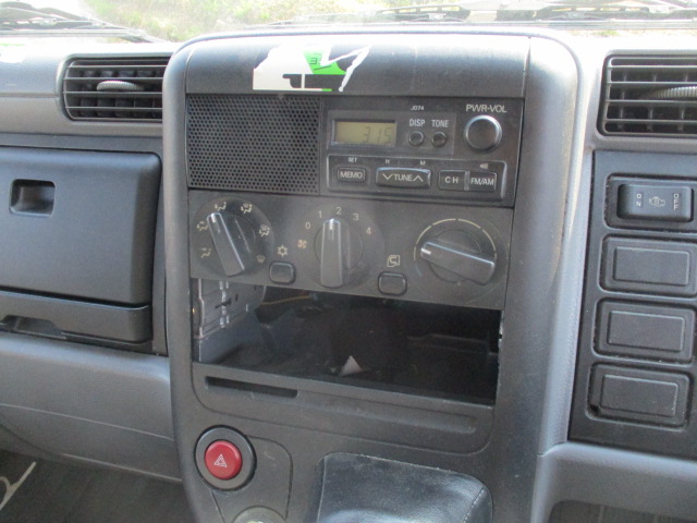 三菱ふそうキャンターアルミバン小型（2t・3t）[写真26]