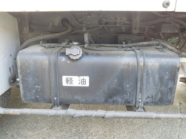 いすゞエルフ高所作業車小型（2t・3t）[写真18]