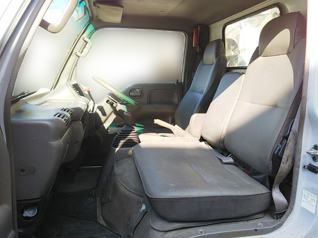 いすゞエルフ高所作業車小型（2t・3t）[写真31]