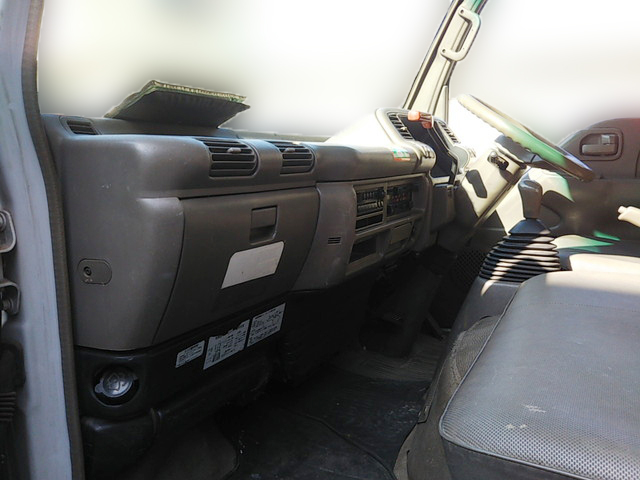 いすゞエルフ高所作業車小型（2t・3t）[写真34]