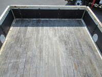 いすゞフォワード平ボディ中型（4t）[写真11]