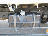 いすゞフォワード平ボディ中型（4t）[写真15]