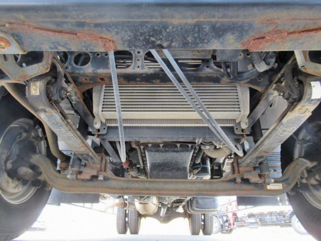 いすゞフォワード平ボディ中型（4t）[写真24]